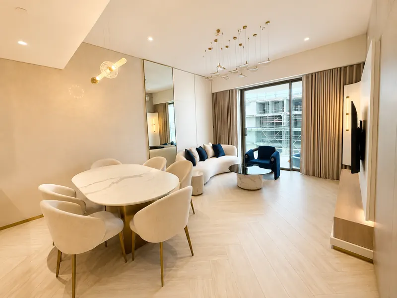 Furnished 2-bedroom apartment with sea view, Beach Walk Residence